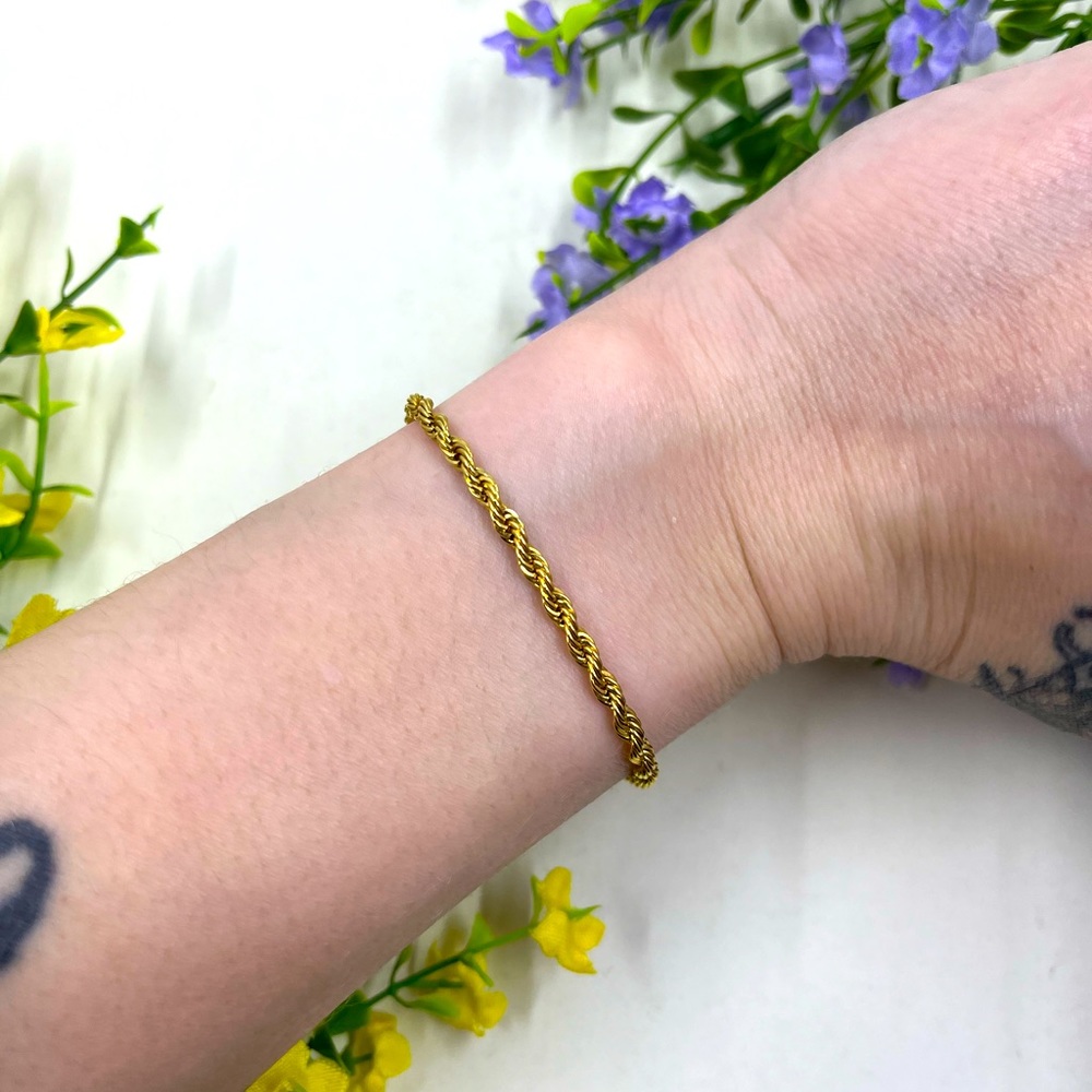 Twisted Chain Construction Gold Plated Vintage Bracelet